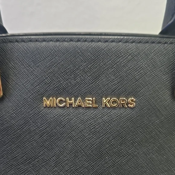 Michael Kors Selma Black Saffiano Leather Satchel Gold Hardware - Picture 5 of 11